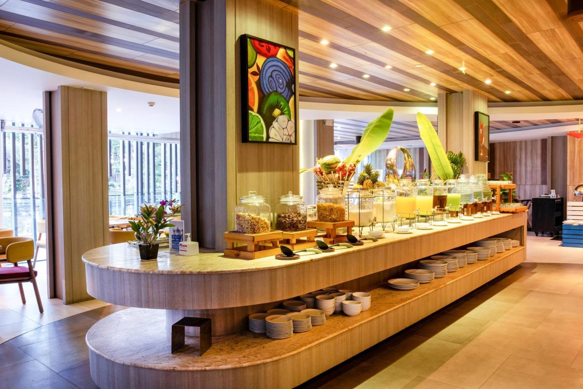Holiday Inn Resort Phuket Karon Beach By Ihg Ngoại thất bức ảnh