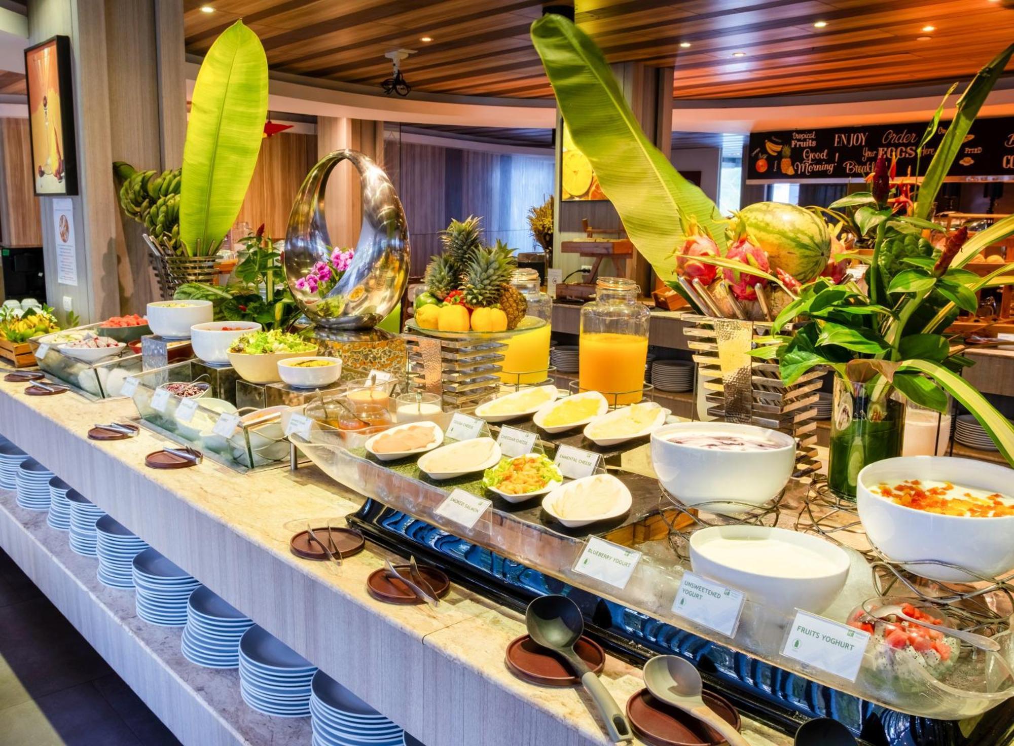 Holiday Inn Resort Phuket Karon Beach By Ihg Ngoại thất bức ảnh